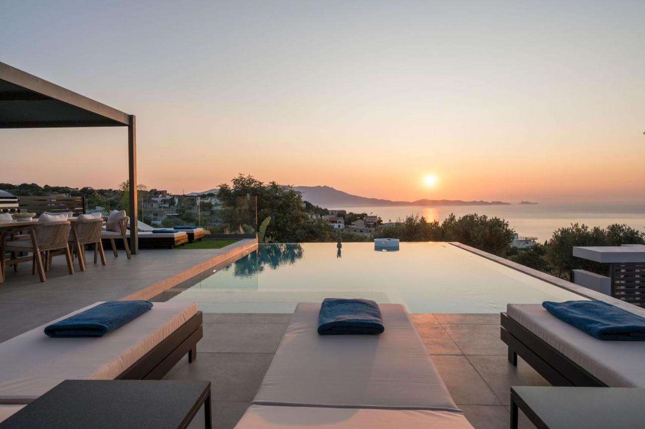 Villa Ekphrasis With Sea View And Jacuzzi Ravdhoúkha Екстериор снимка